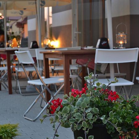Hotel Graffit Świebodzin Dış mekan fotoğraf